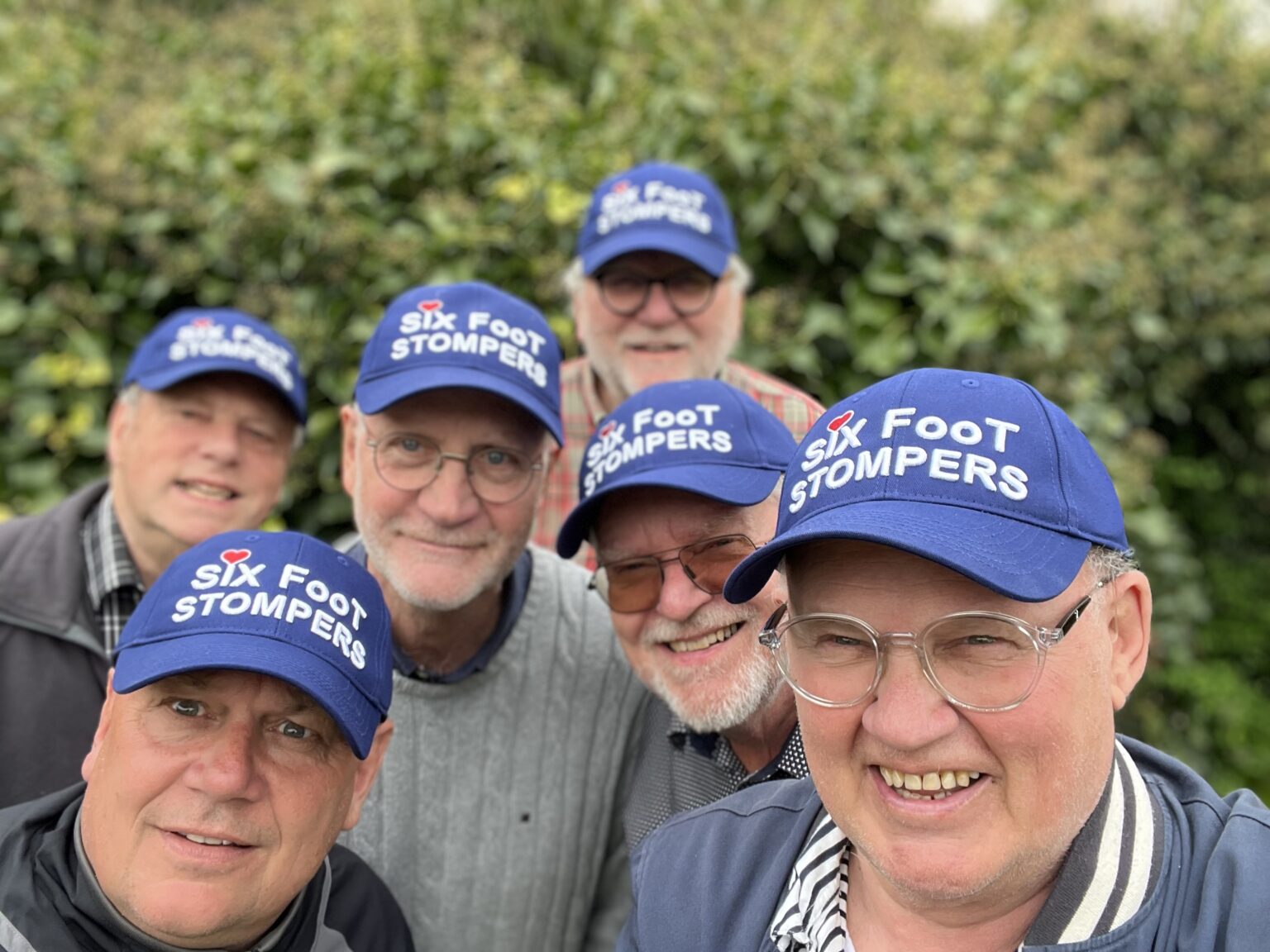 forside-six-foot-stompers